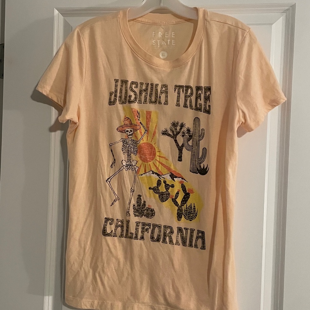 Free State Peach Joshua Tree California Graphic Tee XL